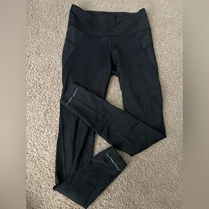 ATHLETA stealth tight leggings